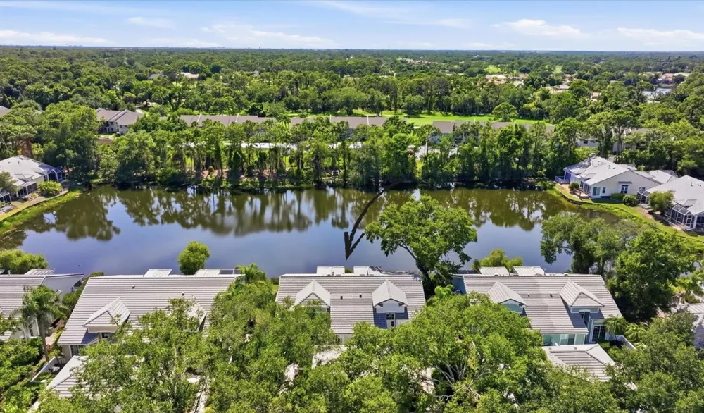 7706 WHITEBRIDGE GLEN University Park, FL 34201
