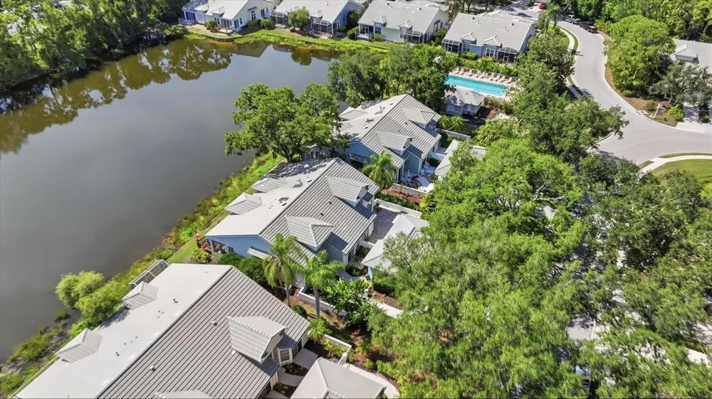 7706 WHITEBRIDGE GLEN University Park, FL 34201