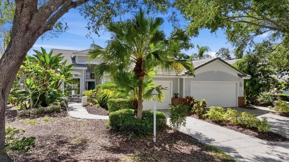 7706 WHITEBRIDGE GLEN University Park, FL 34201