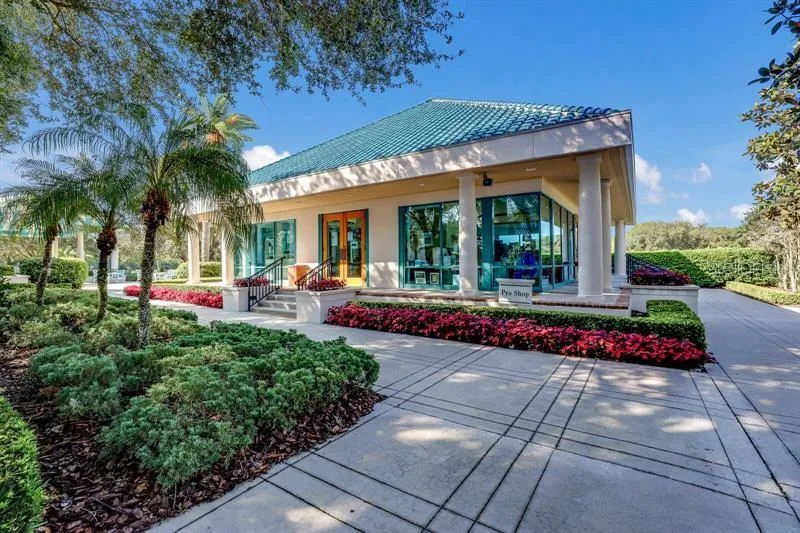 7706 WHITEBRIDGE GLEN University Park, FL 34201