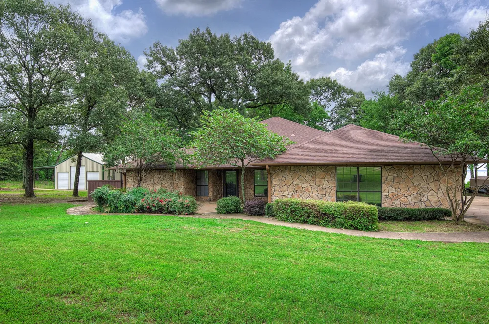 1605 County Road 1785 Yantis, TX 75497