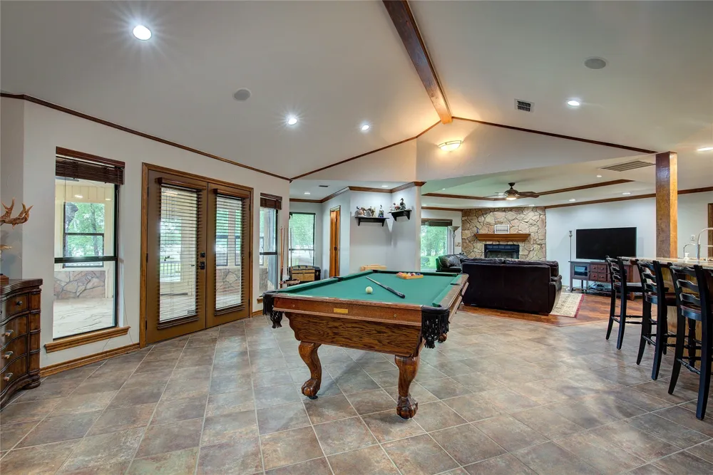1605 County Road 1785 Yantis, TX 75497