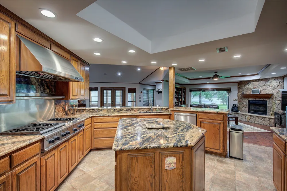 1605 County Road 1785 Yantis, TX 75497