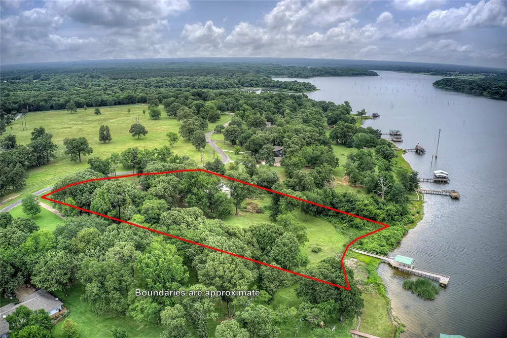 1605 County Road 1785 Yantis, TX 75497