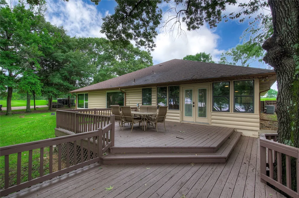 1605 County Road 1785 Yantis, TX 75497