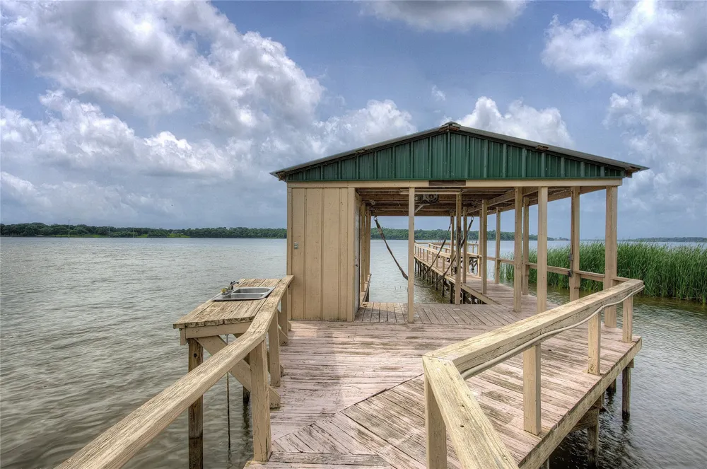 1605 County Road 1785 Yantis, TX 75497