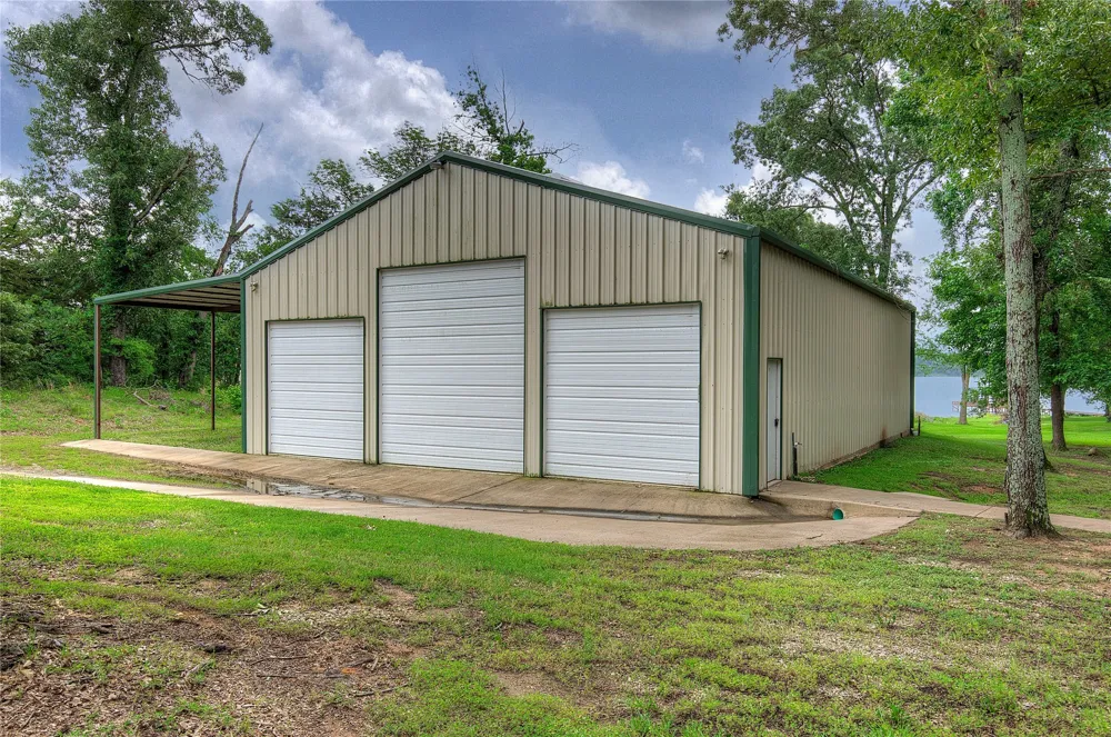 1605 County Road 1785 Yantis, TX 75497