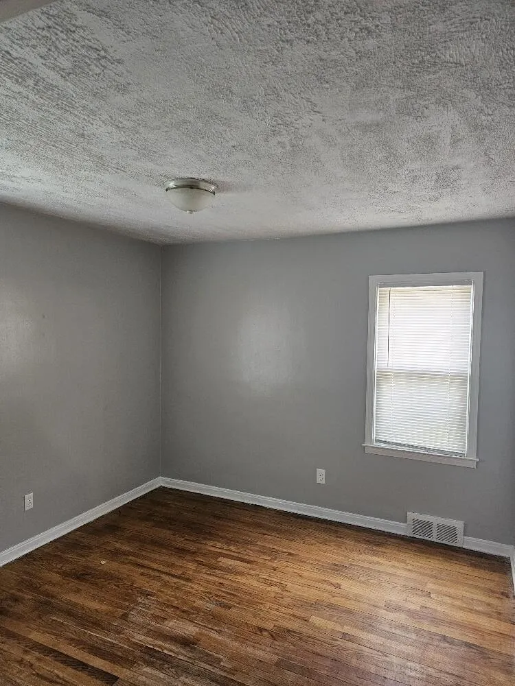 17335 Teppert Detroit, MI 48234