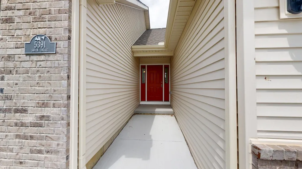 5391 Swan Drive Burton, MI 48509