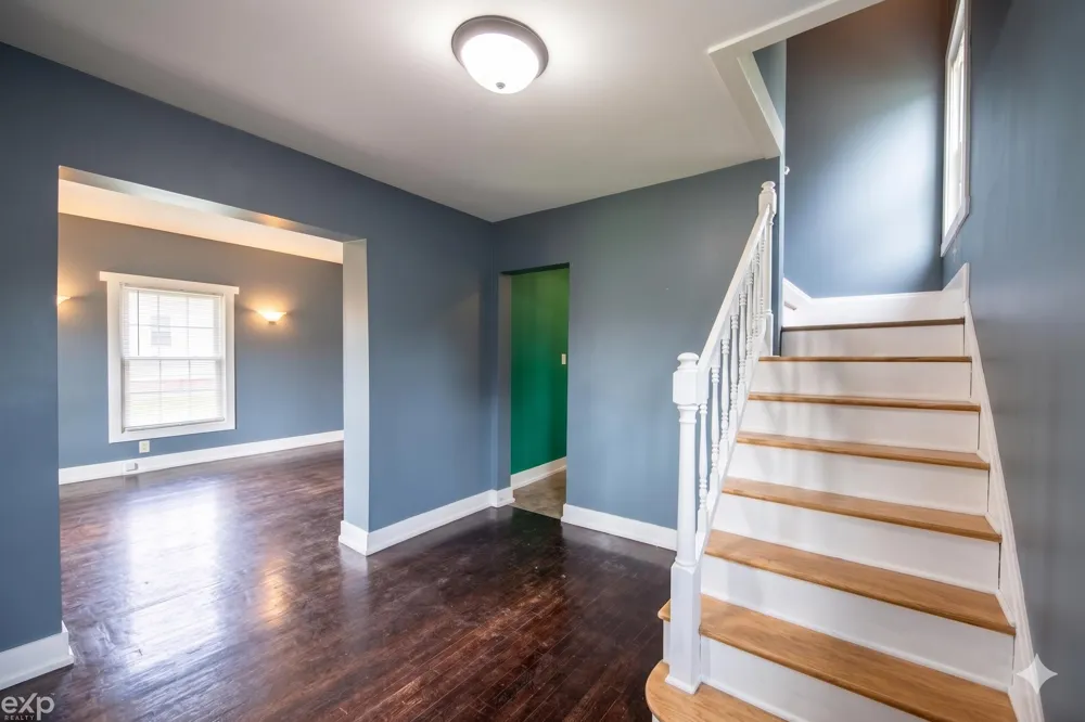 1939 Delwood SW Avenue Wyoming City, MI 49509