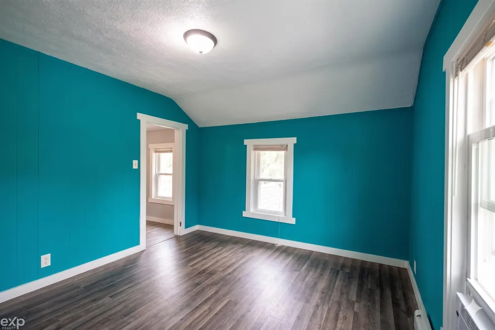 1939 Delwood SW Avenue Wyoming City, MI 49509