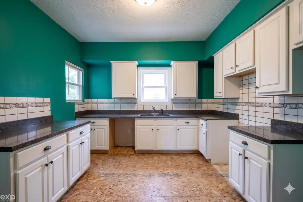 1939 Delwood SW Avenue Wyoming City, MI 49509