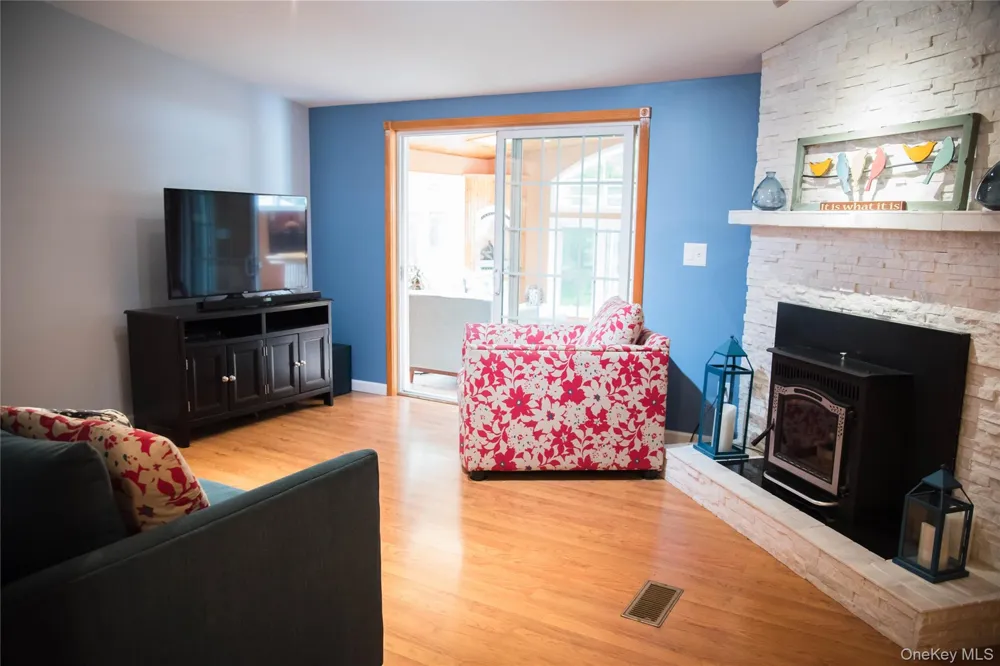 502 Myers Road Neversink, NY 12765