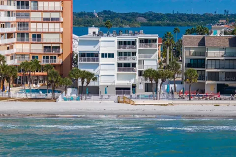 16332 GULF BOULEVARD #3B