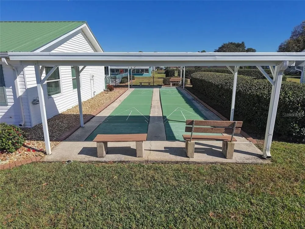 1629 WILLOW RUN Sebring, FL 33872