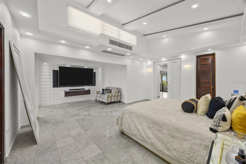 3 CARLOTA STREET Guayama, PR 00784