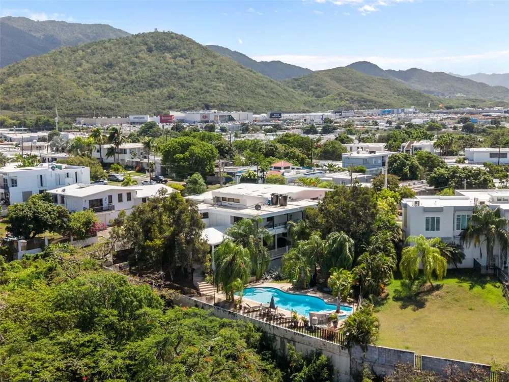 3 CARLOTA STREET Guayama, PR 00784