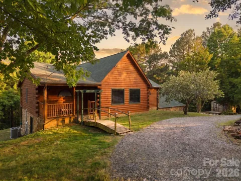 152 Rivercliff Drive