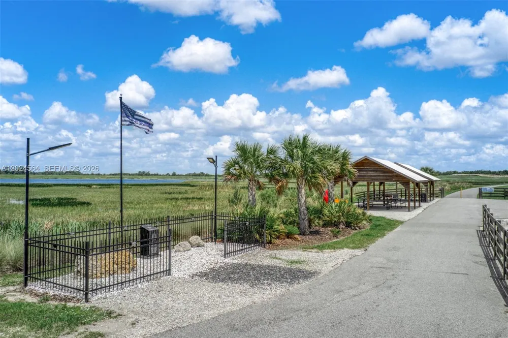6813 Heavitree Sebring, FL 33876
