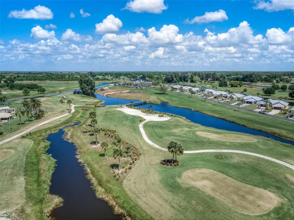 6813 Heavitree Sebring, FL 33876