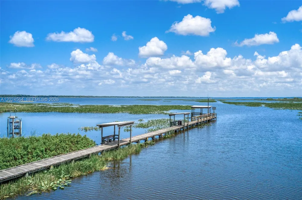 6813 Heavitree Sebring, FL 33876
