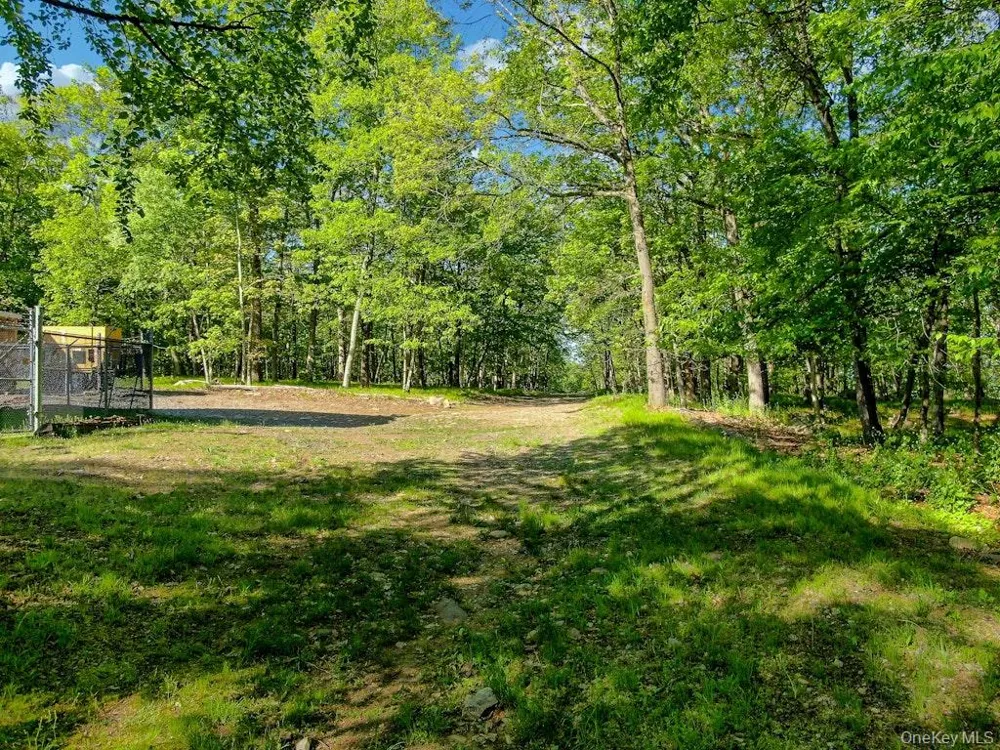 27 Council Crest Road Sloatsburg, NY 10974