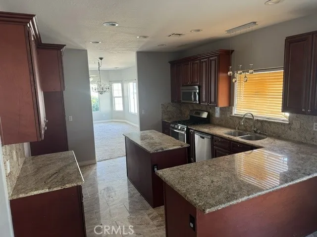 14415 Schooner Helendale, CA 92342