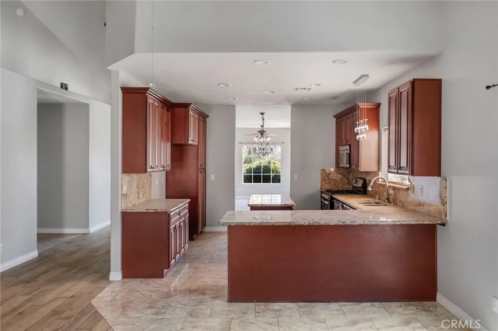 14415 Schooner Helendale, CA 92342