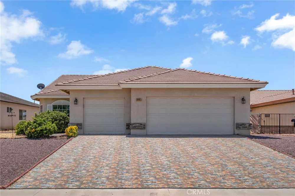 14415 Schooner Helendale, CA 92342