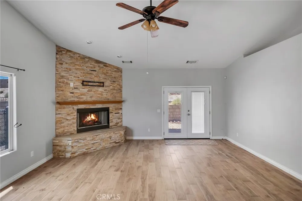 14415 Schooner Helendale, CA 92342