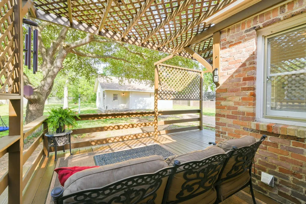 802 S Day Street Brenham, TX 77833