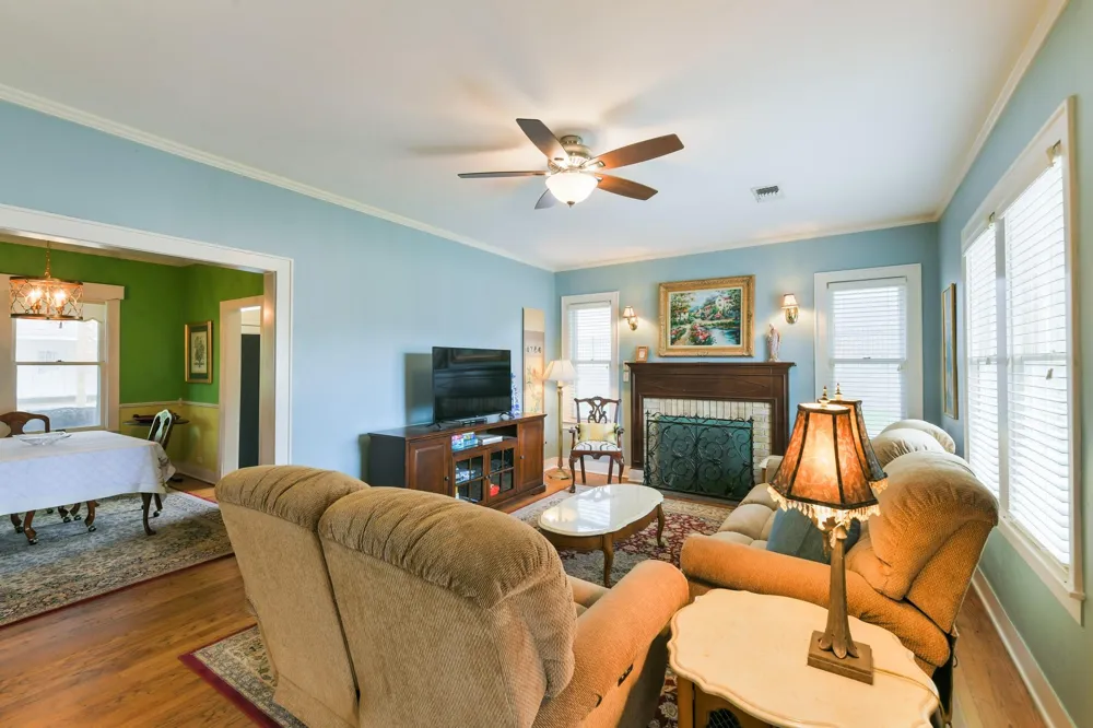 802 S Day Street Brenham, TX 77833