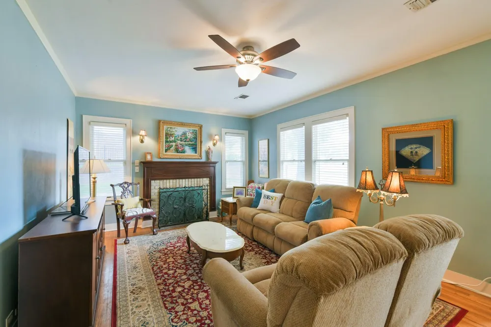 802 S Day Street Brenham, TX 77833