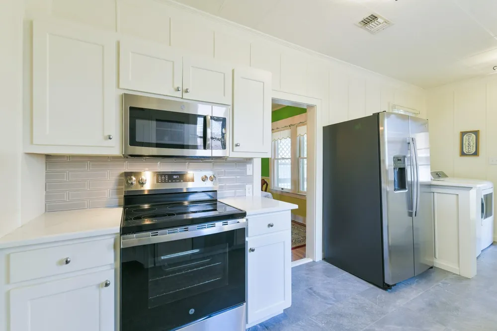 802 S Day Street Brenham, TX 77833