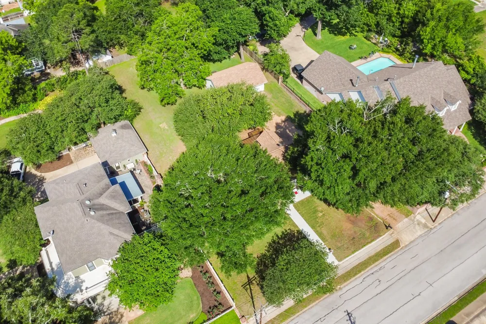 802 S Day Street Brenham, TX 77833