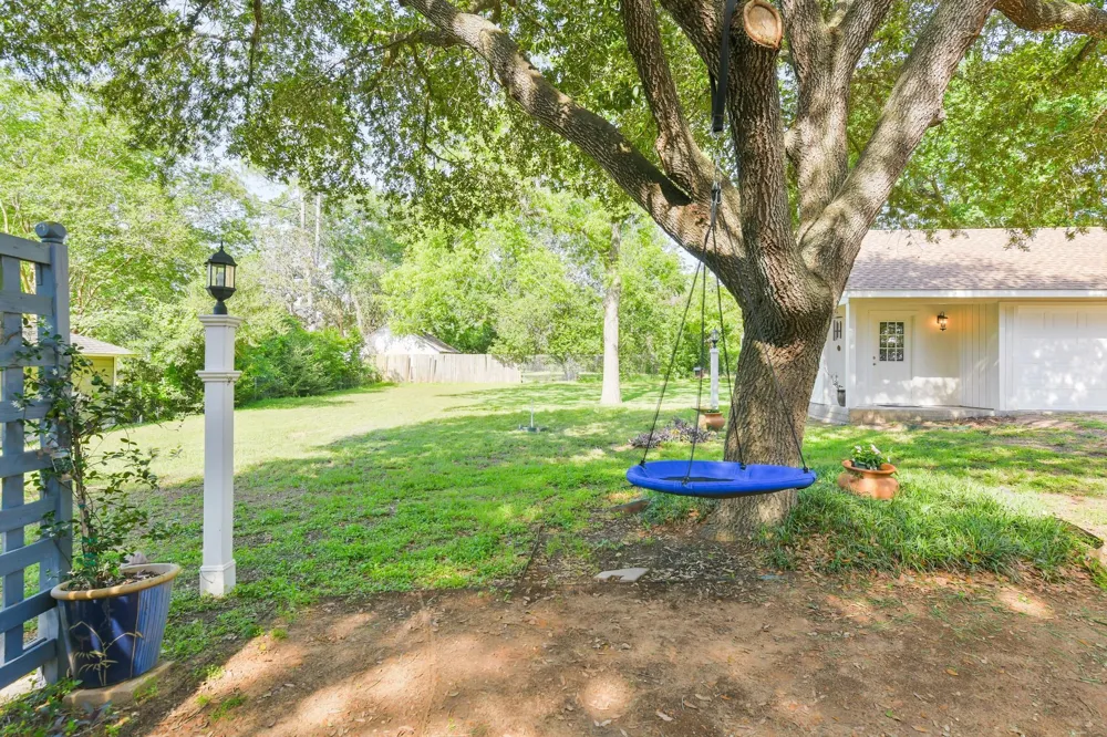 802 S Day Street Brenham, TX 77833