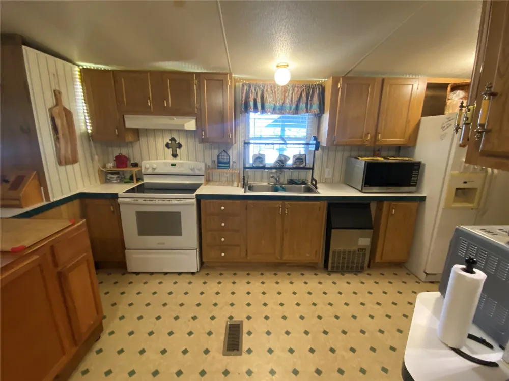 2121 Hillside Drive May, TX 76857