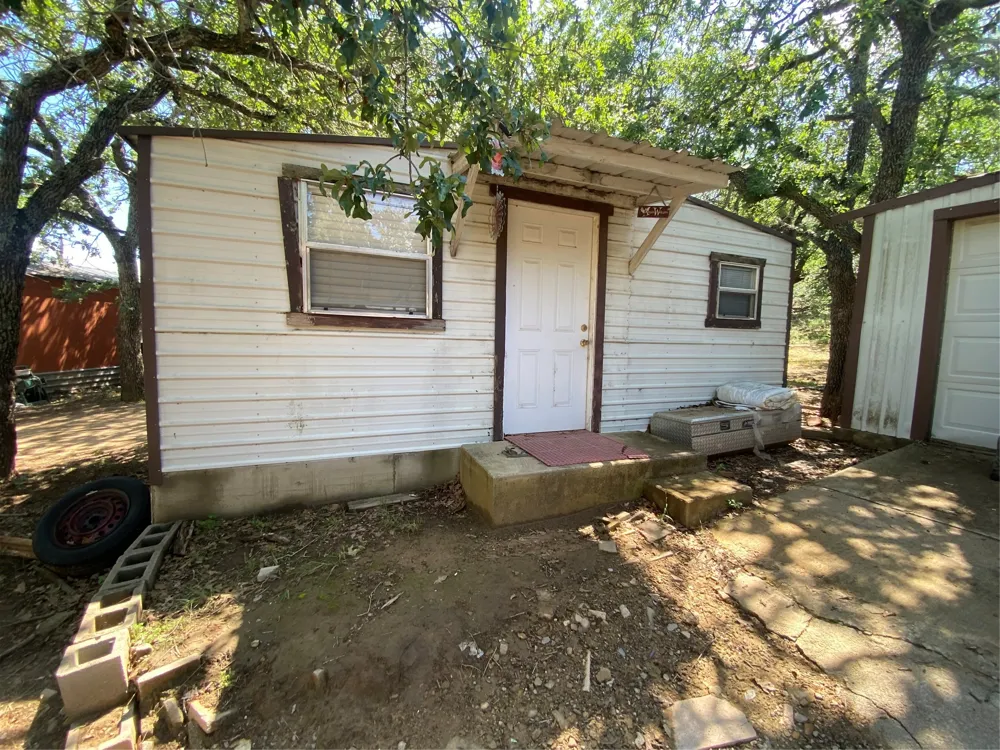 2121 Hillside Drive May, TX 76857