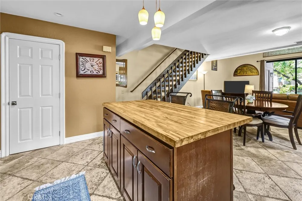 26701 Quail Creek #136 Laguna Hills, CA 92656