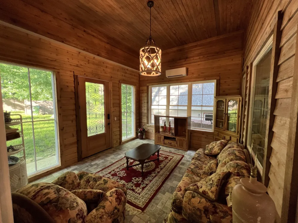 550 Laurel Crown Rd Manchester, TN 37355