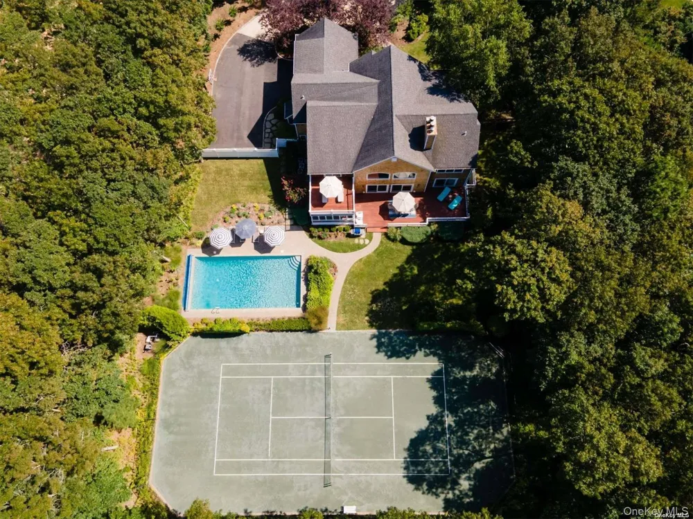 37 Arbutus Road Quogue, NY 11959
