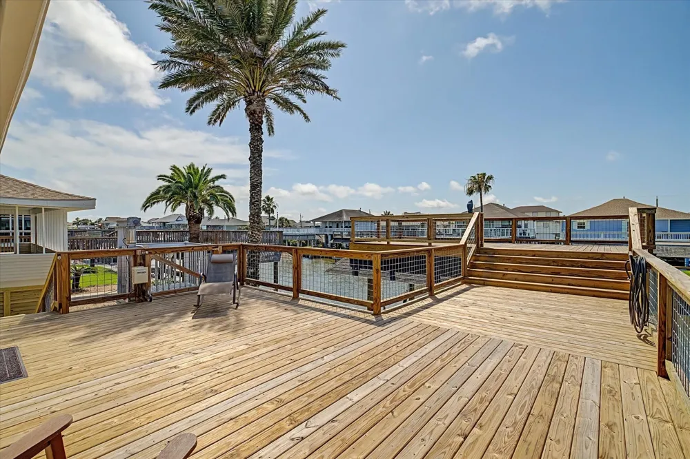 273 Barracuda Street Bayou Vista, TX 77563