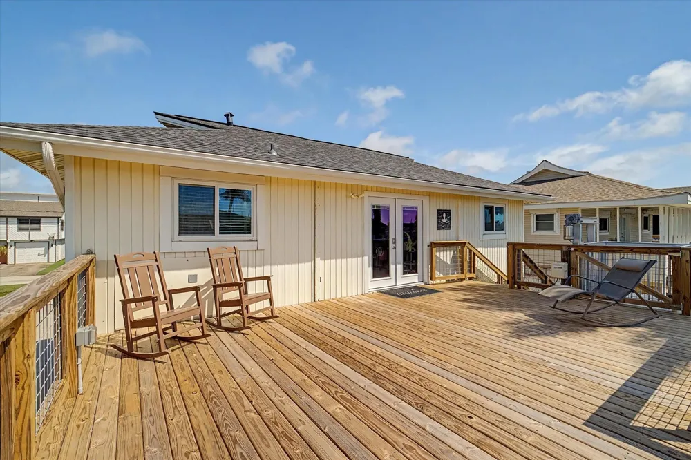 273 Barracuda Street Bayou Vista, TX 77563