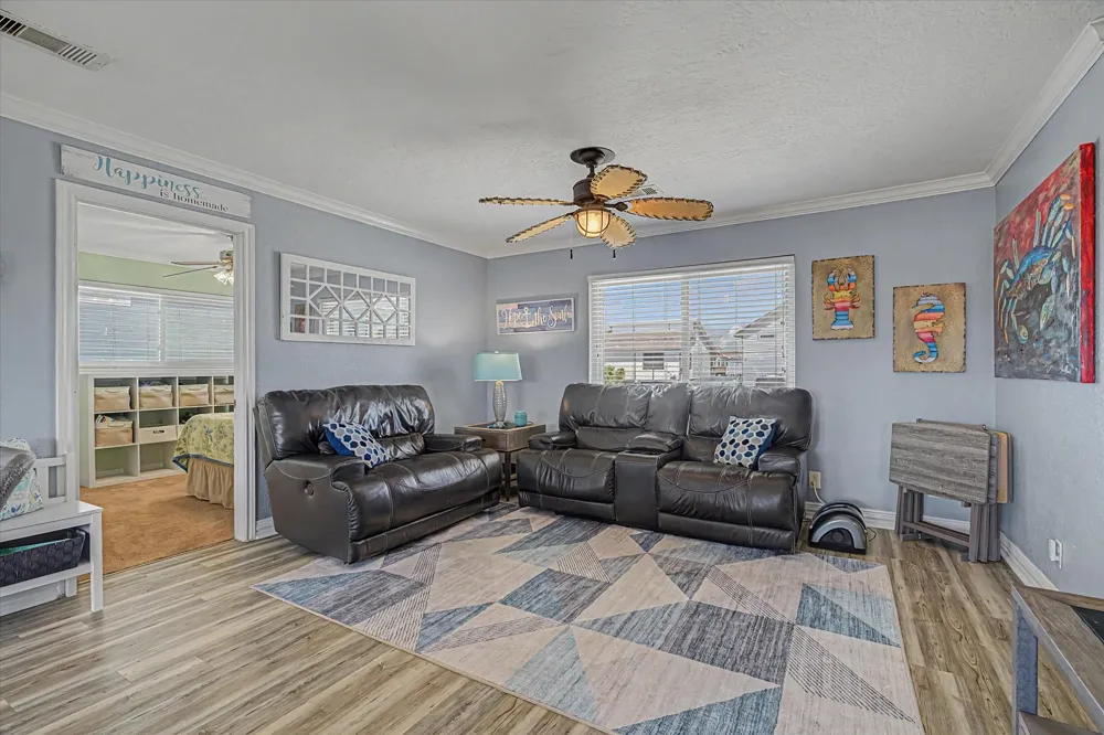 273 Barracuda Street Bayou Vista, TX 77563
