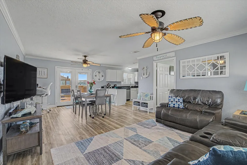 273 Barracuda Street Bayou Vista, TX 77563