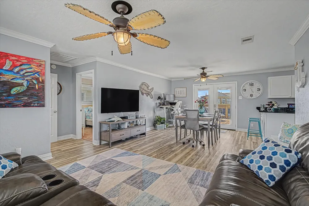 273 Barracuda Street Bayou Vista, TX 77563