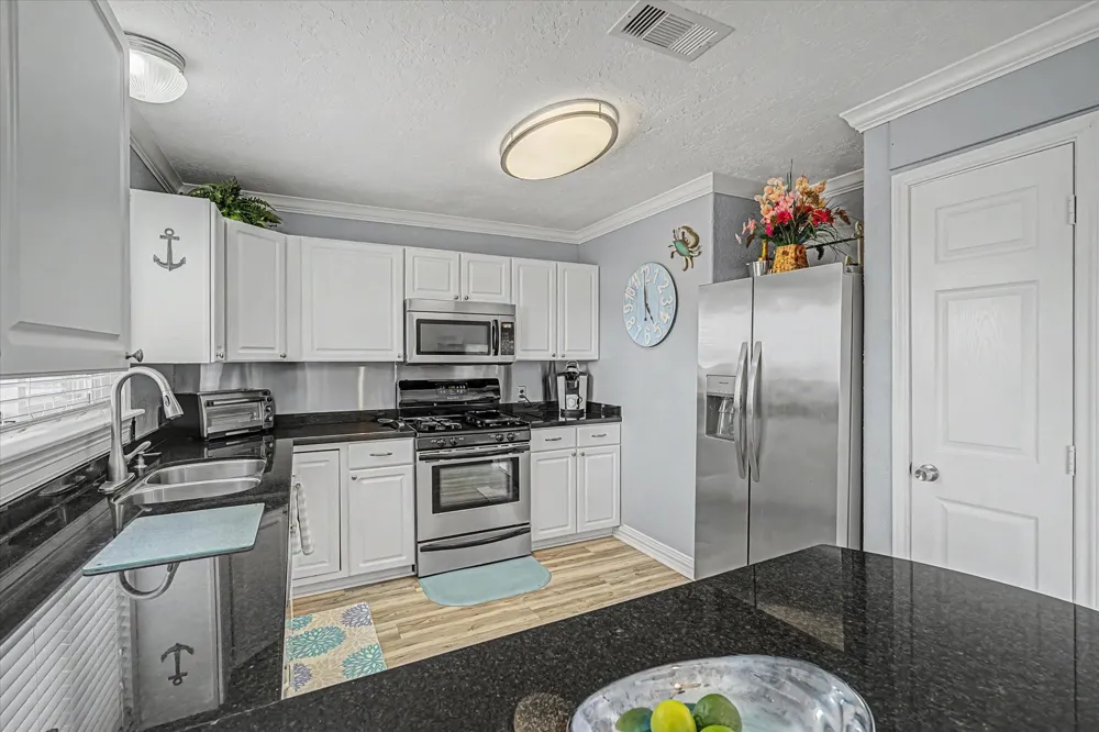 273 Barracuda Street Bayou Vista, TX 77563