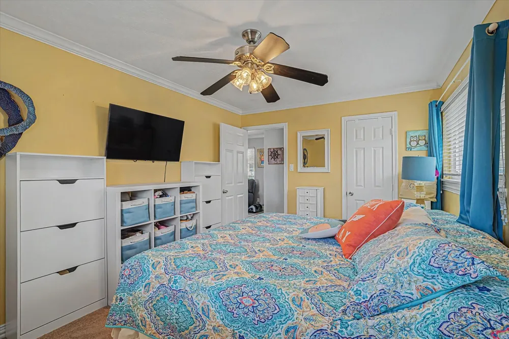 273 Barracuda Street Bayou Vista, TX 77563