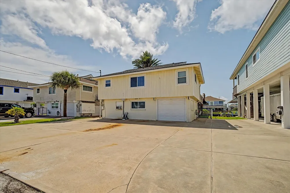 273 Barracuda Street Bayou Vista, TX 77563