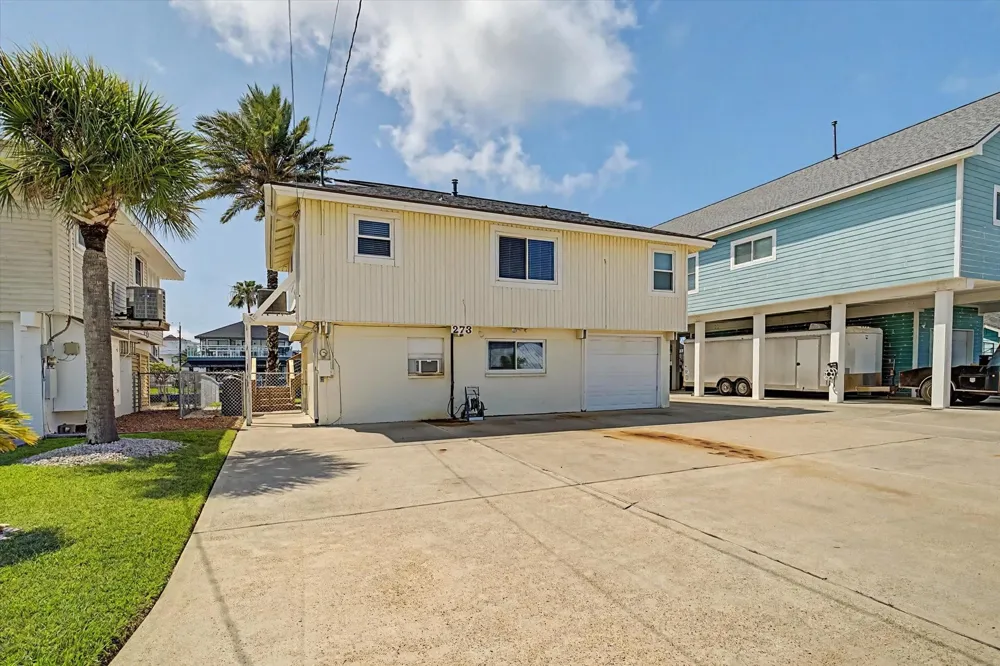 273 Barracuda Street Bayou Vista, TX 77563
